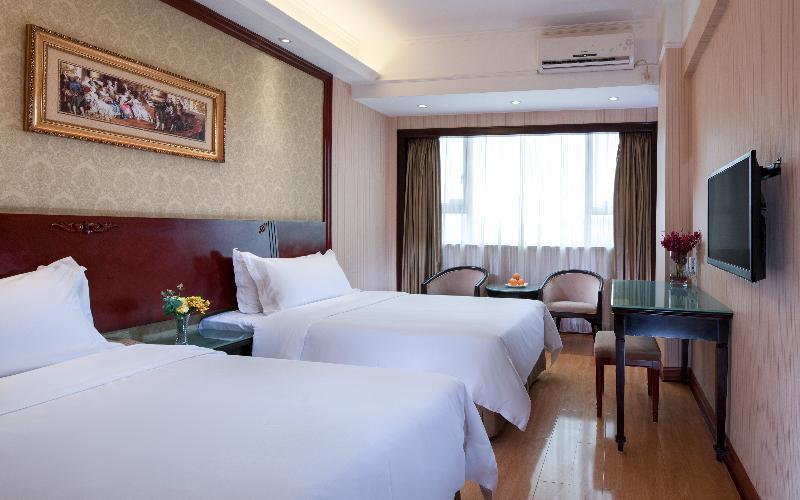 Vienna Hotel Shenzhen Railway Station Exterior foto